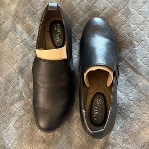 Black Eurosoft Leather Slip-On Loafers with Rounded Toe